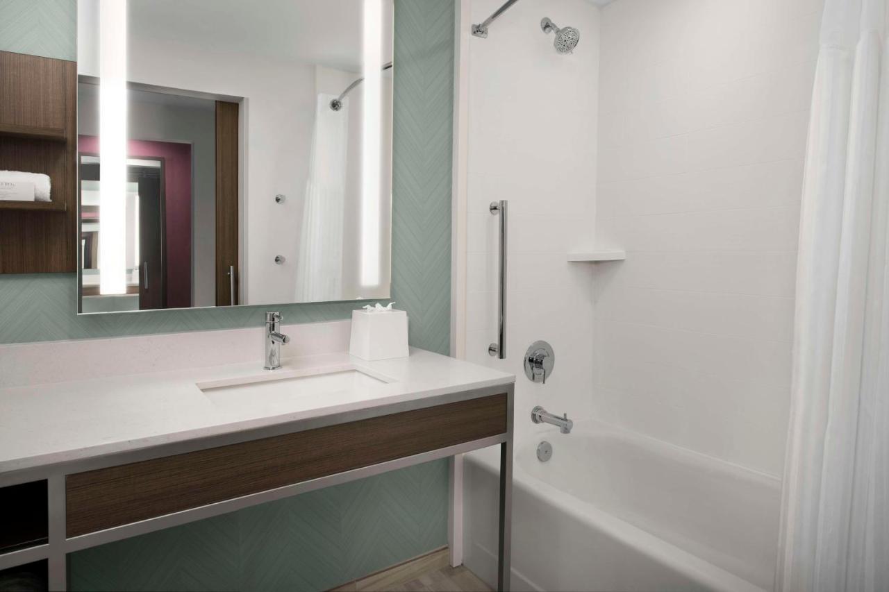 Hilton Garden Inn Pensacola Downtown المظهر الخارجي الصورة